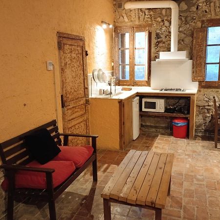 شقة Ca La Iaia Veva سانت جوان ليه فونتس المظهر الخارجي الصورة